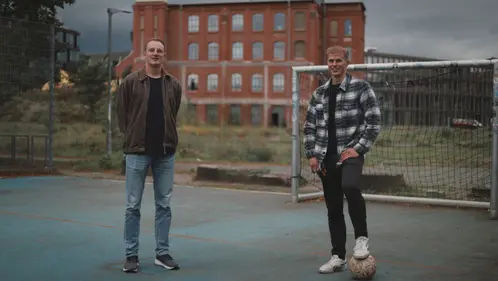 Niklas Schäfer und Erik Maiterth, Gründer von EINFACH KICKEN