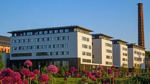 Universitätsgebäude auf der ERBA-Insel