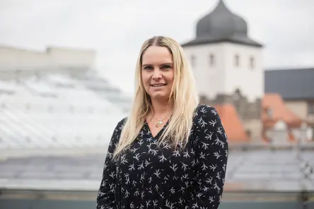 Auf diesem Foto ist die Universitätsgleichstellungsbeauftragte in der Wissenschaft, Inhaberin der Professur für Wirtschaftspädagogik, Professorin Dr. Silvia Annen abgebildet.